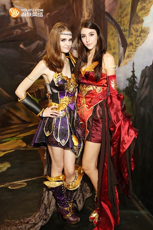 图7 《女神联盟》外模cos